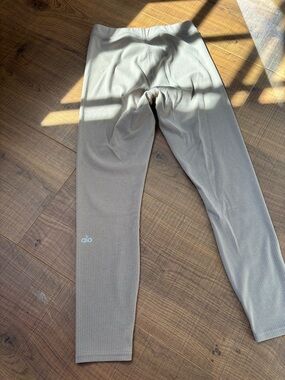 ALO Yoga Ribbed Leggings in Light Taupe